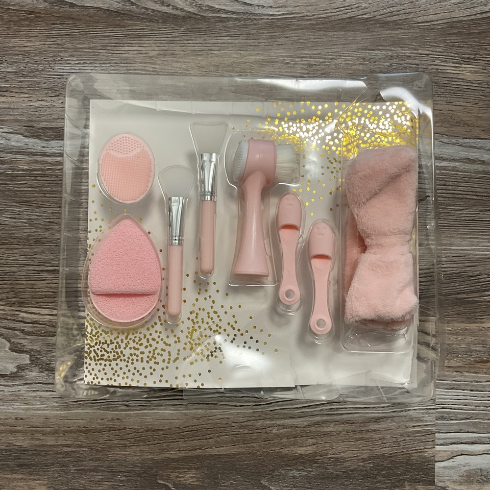 VIVASPA Complete Facial Cleansing Care Set NWT